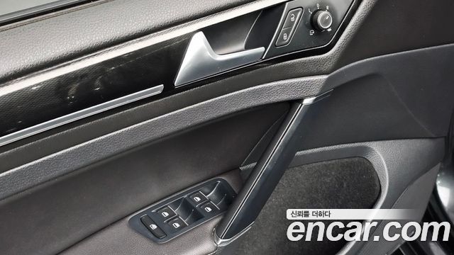 Volkswagen Golf 2015 — photo 19