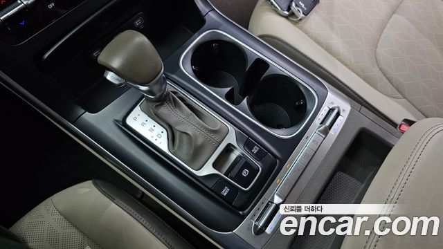 Kia Canival 2022 — photo 12