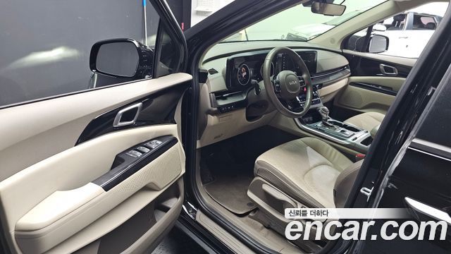 Kia Canival 2022 — photo 13