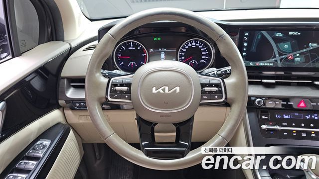 Kia Canival 2022 — photo 18
