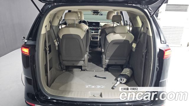 Kia Canival 2022 — photo 26
