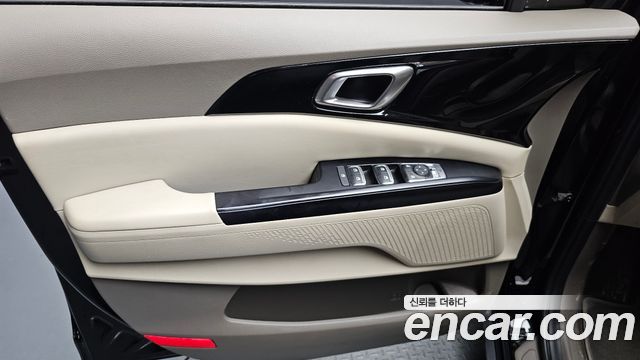 Kia Canival 2022 — photo 14