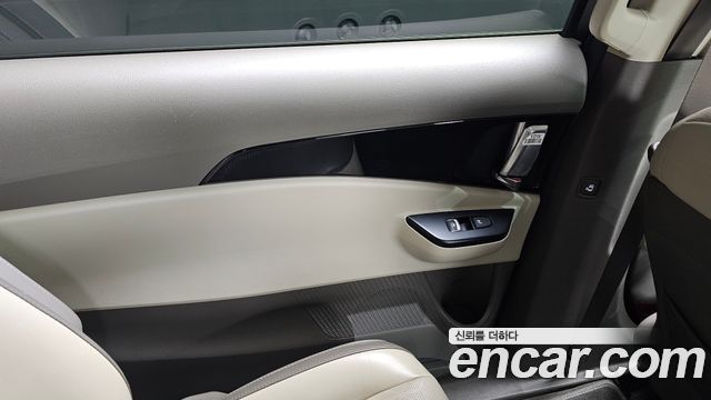Kia Canival 2022 — photo 15