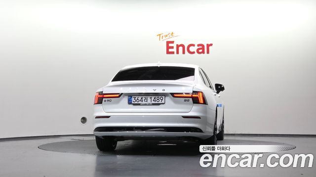Volvo S90 2026 — photo 4