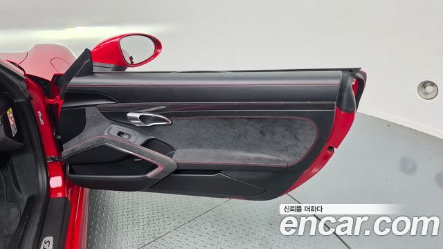 Porsche 718 2018 — photo 15