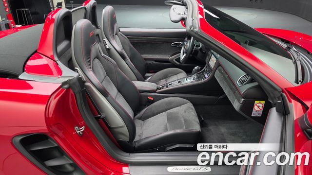 Porsche 718 2018 — photo 16