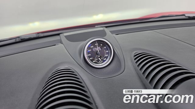 Porsche 718 2018 — photo 30