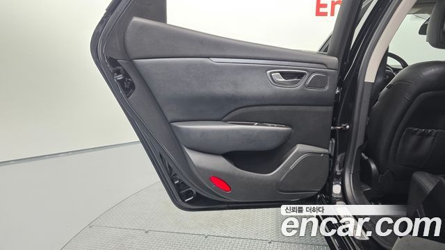 Renault Korea SM6 2016 — photo 15