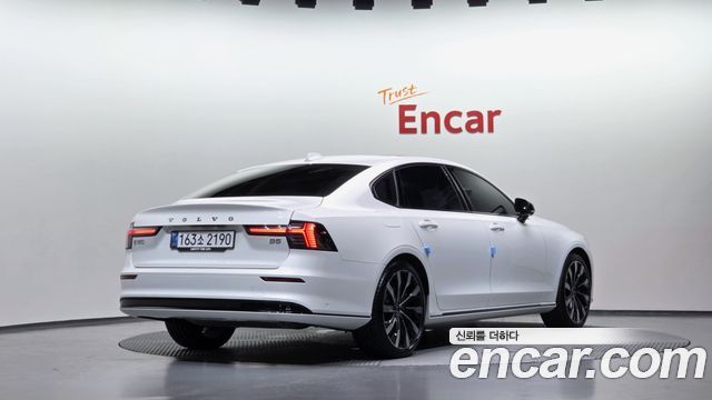 Volvo S90 2026 — photo 2