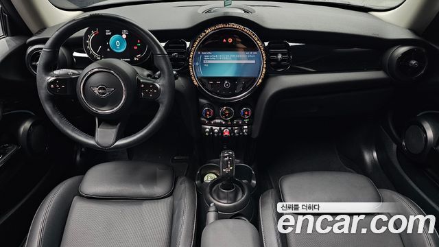 Mini Cooper 2024 — photo 7