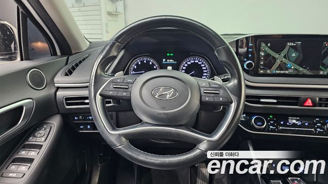 Hyundai Sonata 2022 — photo 13