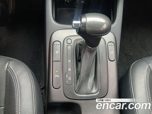 Kia K3 2013 — photo 12