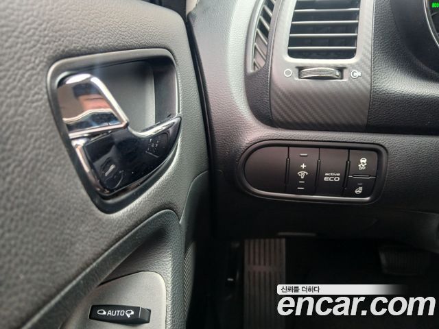 Kia K3 2013 — photo 14