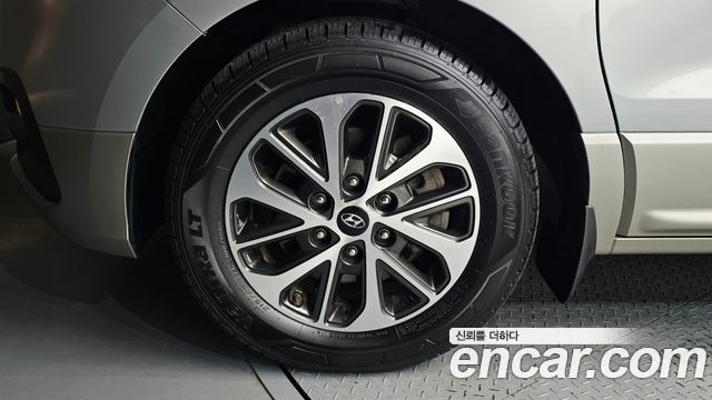 Hyundai Starex 2019 — photo 5