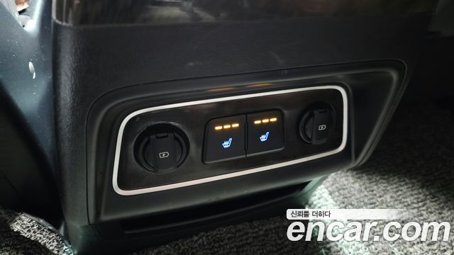 Hyundai Starex 2019 — photo 20