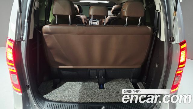 Hyundai Starex 2019 — photo 24