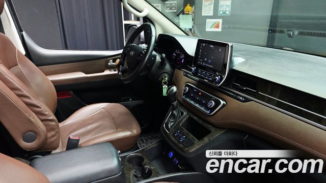 Hyundai Starex 2019 — photo 25