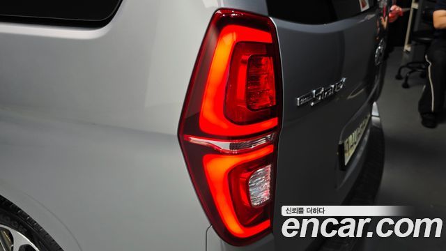 Hyundai Starex 2019 — photo 9
