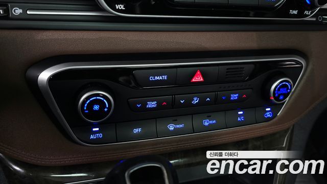 Hyundai Starex 2019 — photo 27