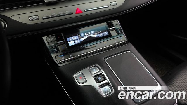 Hyundai Grandeur 2023 — photo 12