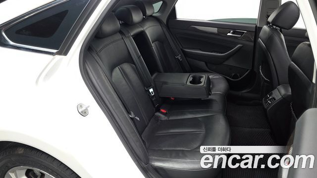 Hyundai Sonata 2019 — photo 17