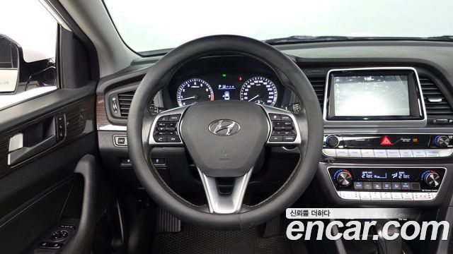 Hyundai Sonata 2019 — photo 19