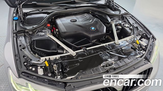 BMW 5-Series 2023 — photo 6