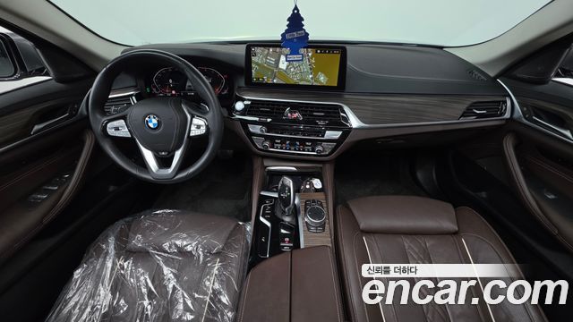 BMW 5-Series 2023 — photo 7