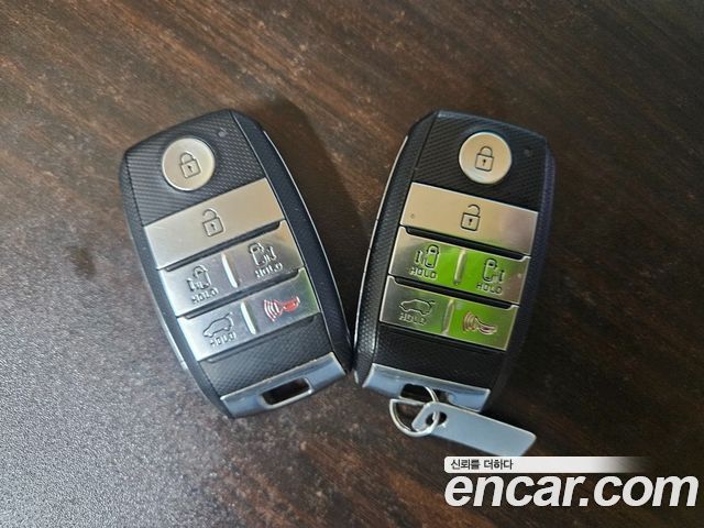 Kia Canival 2018 — photo 20