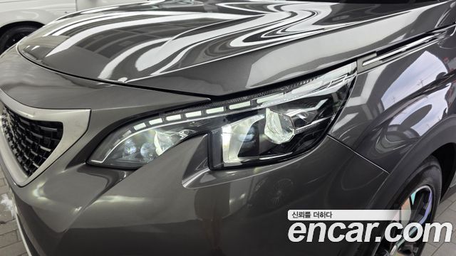 Peugeot 3008 2019 — photo 8