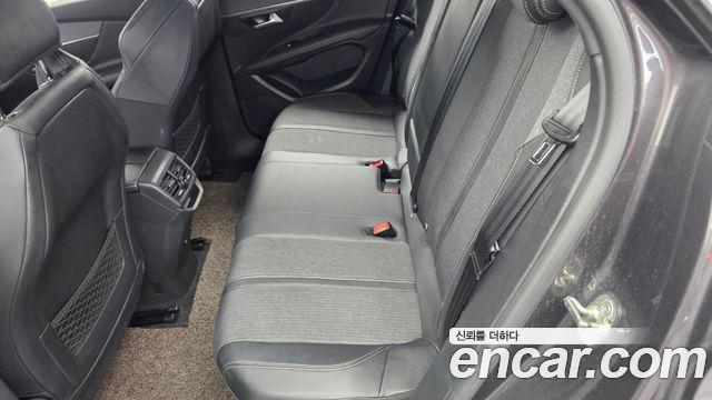 Peugeot 3008 2019 — photo 16