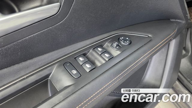 Peugeot 3008 2019 — photo 34