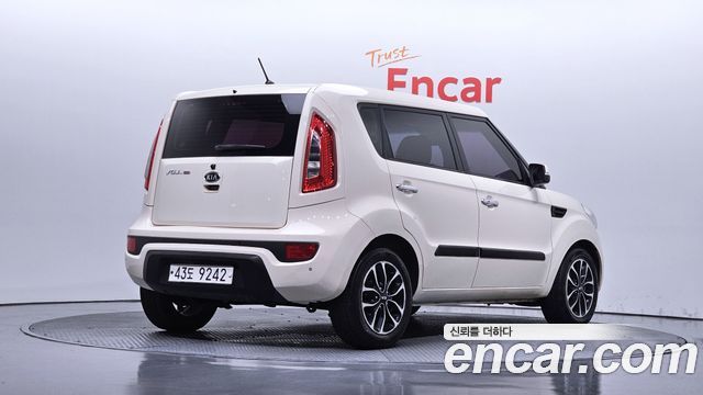 Kia Soul 2012 — photo 2