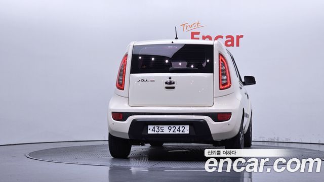 Kia Soul 2012 — photo 4