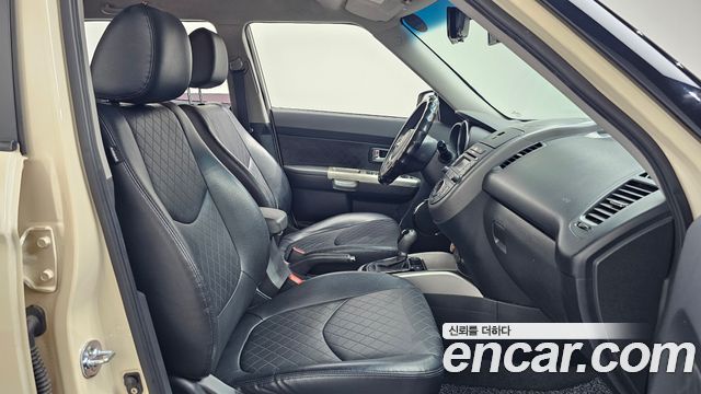 Kia Soul 2012 — photo 17