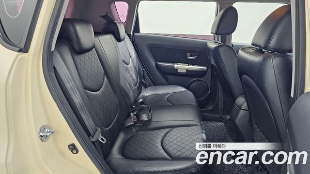 Kia Soul 2012 — photo 18