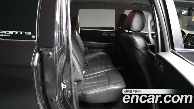 KG Mobility Rexton 2018 — photo 18