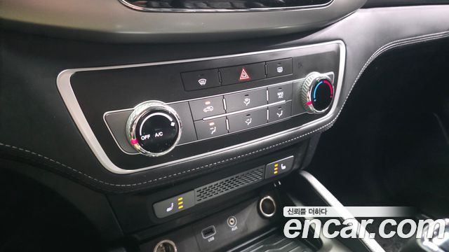 KG Mobility Rexton 2018 — photo 22