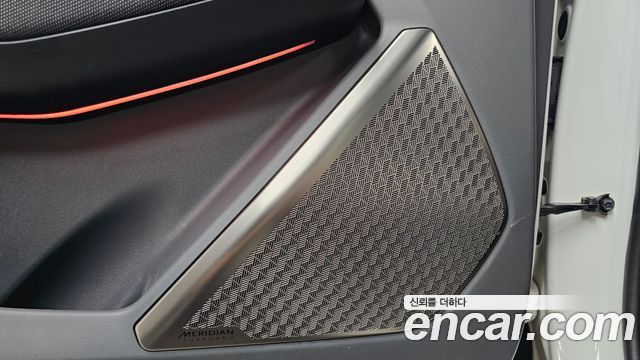 Kia EV9 2024 — photo 36