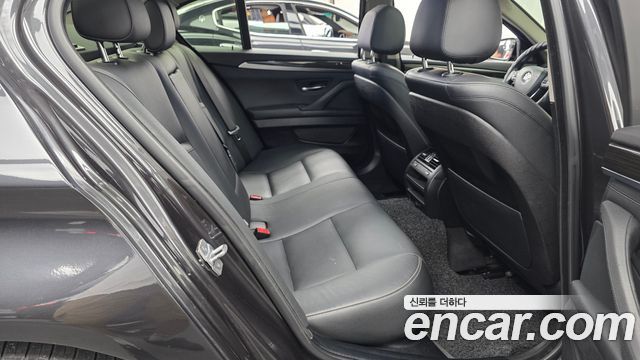 BMW 5-Series 2014 — photo 12