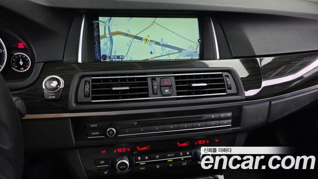 BMW 5-Series 2014 — photo 14