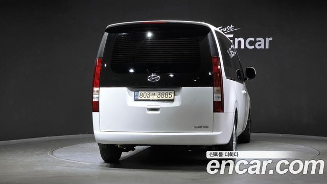 Hyundai Staria 2022 — photo 4