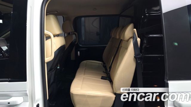 Hyundai Staria 2022 — photo 12