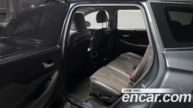 Hyundai Santafe 2019 — photo 11