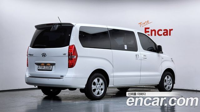 Hyundai Starex 2019 — photo 2