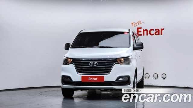 Hyundai Starex 2019 — photo 3