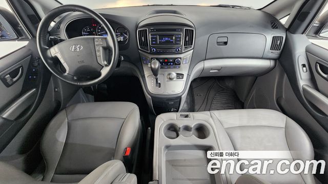Hyundai Starex 2019 — photo 10