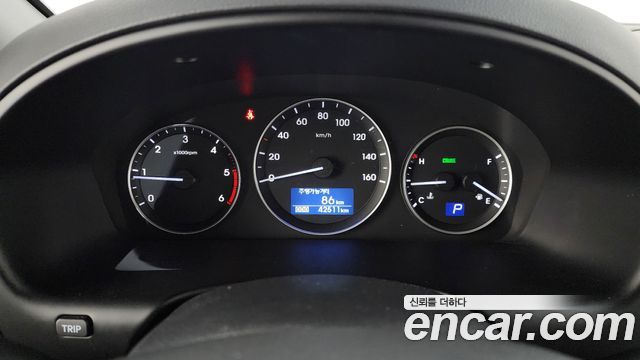 Hyundai Starex 2019 — photo 11