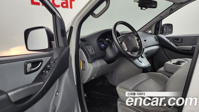 Hyundai Starex 2019 — photo 13