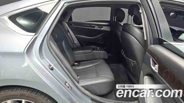 Hyundai Genesis 2015 — photo 17